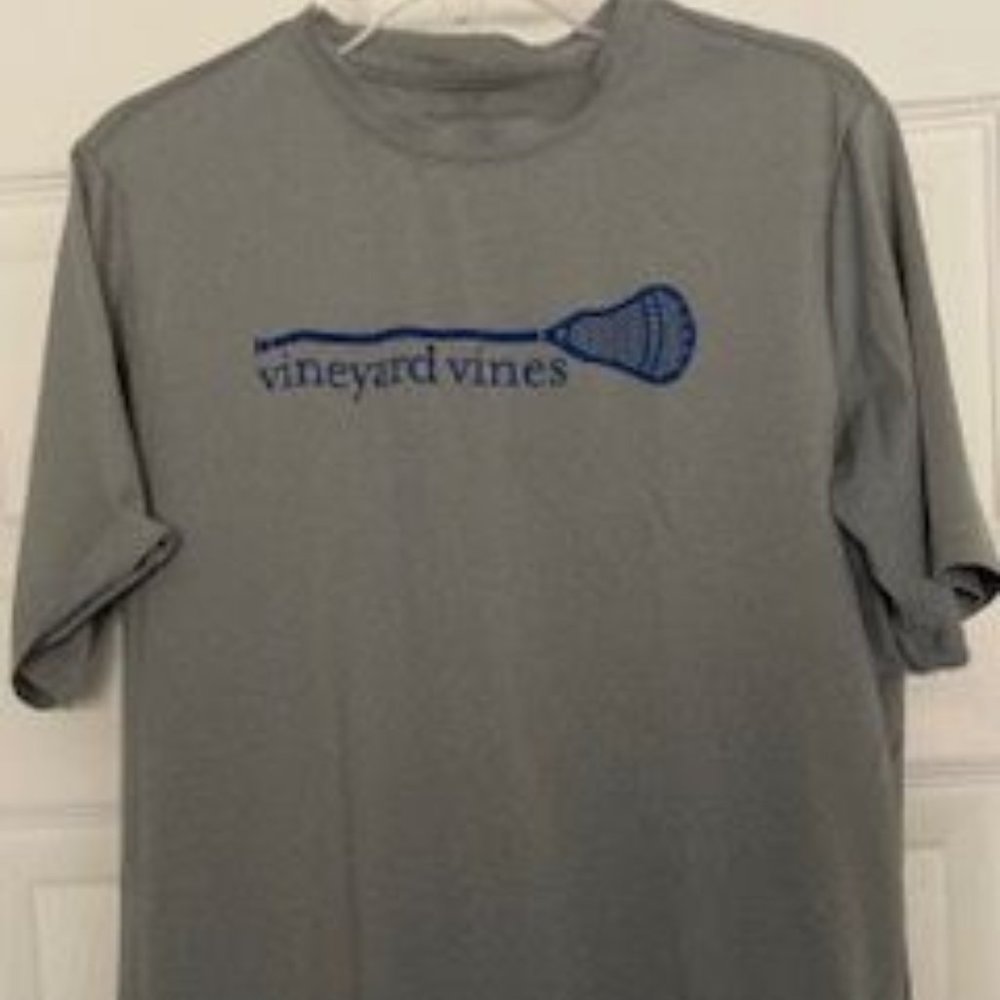EUC Boys/Girls size (M) VINEYARD VINES Performance Lacrosse Silver Shirt SS